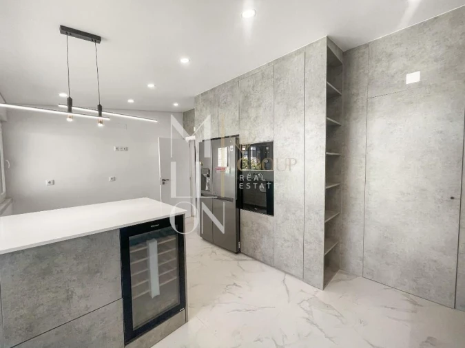 Moradia T6 para Venda em Águas Livres Foto 31