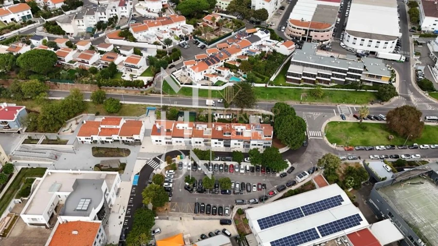 Moradia T6 para Venda em Águas Livres Foto 81