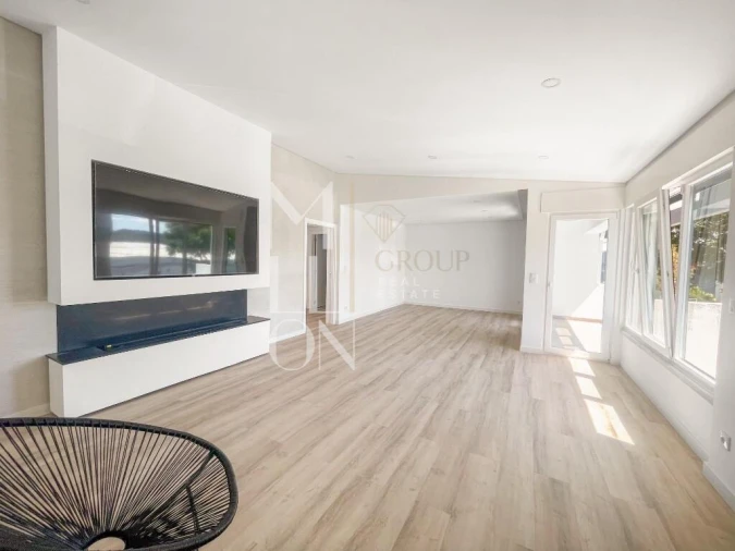 Moradia T6 para Venda em Águas Livres Foto 23