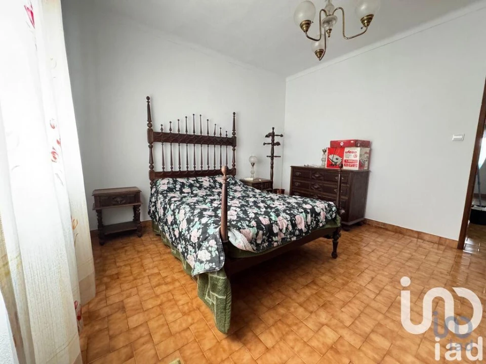 Prédio para Venda em Assumar Foto 11