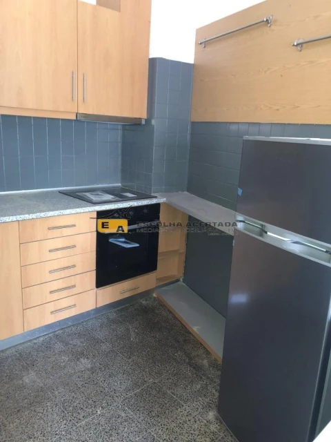 Apartamento T1 para Venda em Paranhos