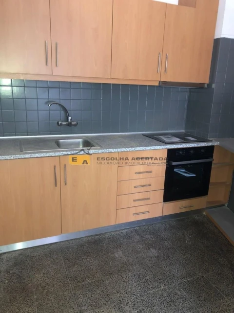 Apartamento T1 para Venda em Paranhos