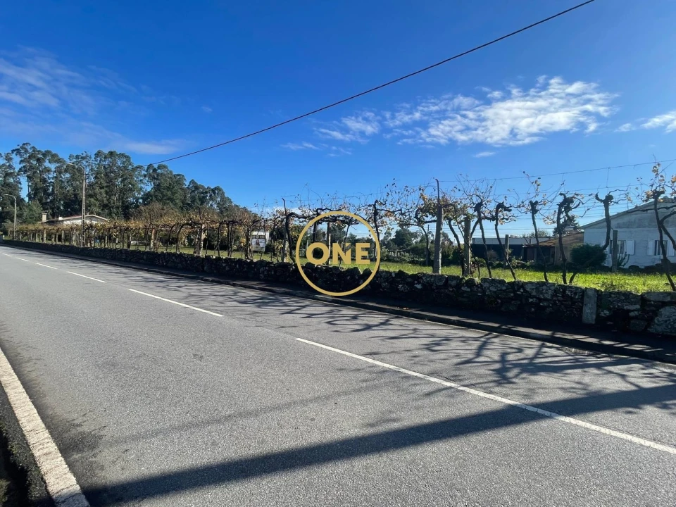 Terreno para Venda em Esmeriz e Cabeçudos Foto 10