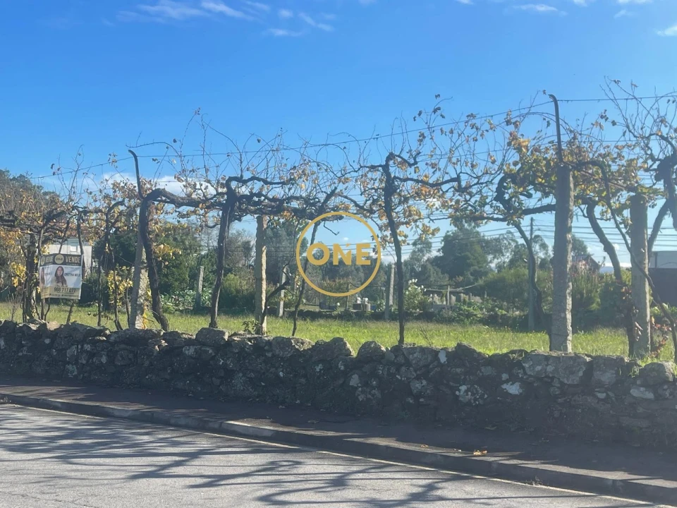 Terreno para Venda em Esmeriz e Cabeçudos Foto 8