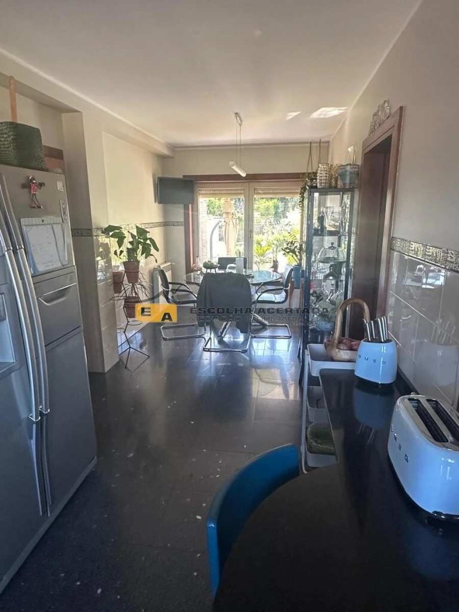 Moradia T4 para Venda em Modivas Foto 9