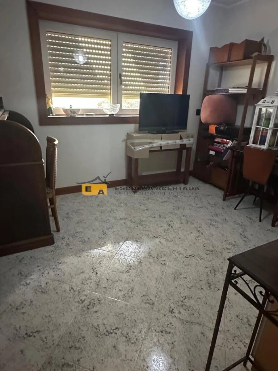 Moradia T4 para Venda em Modivas Foto 16