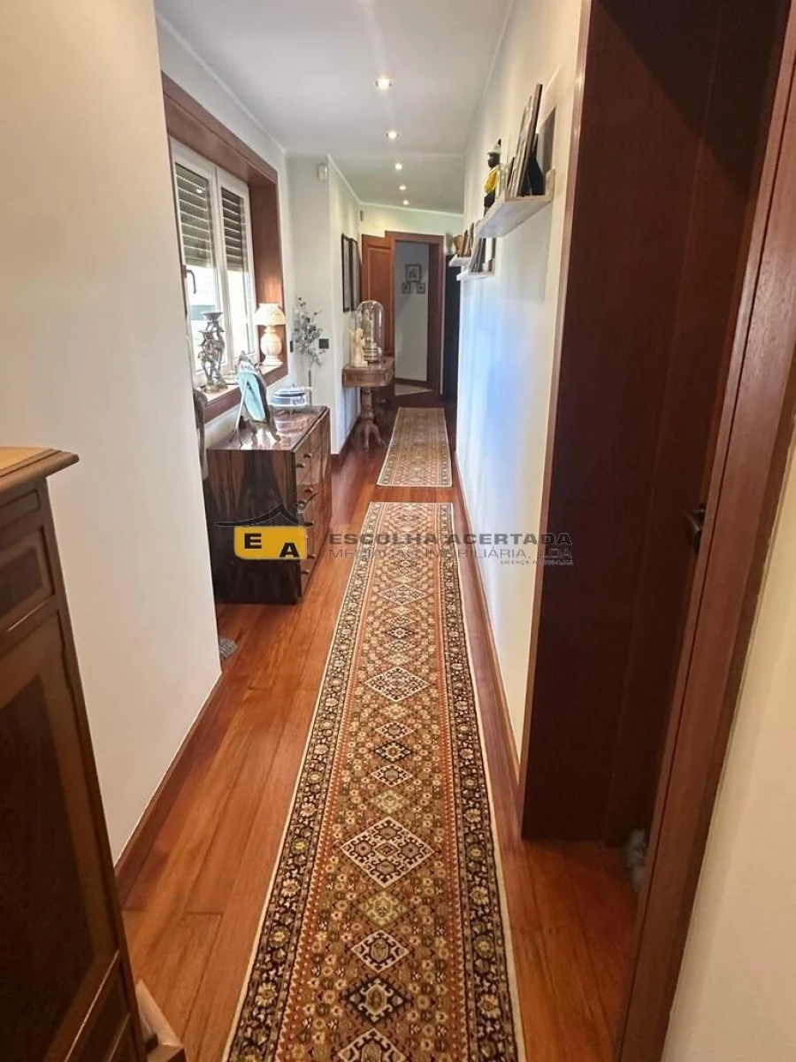 Moradia T4 para Venda em Modivas Foto 27