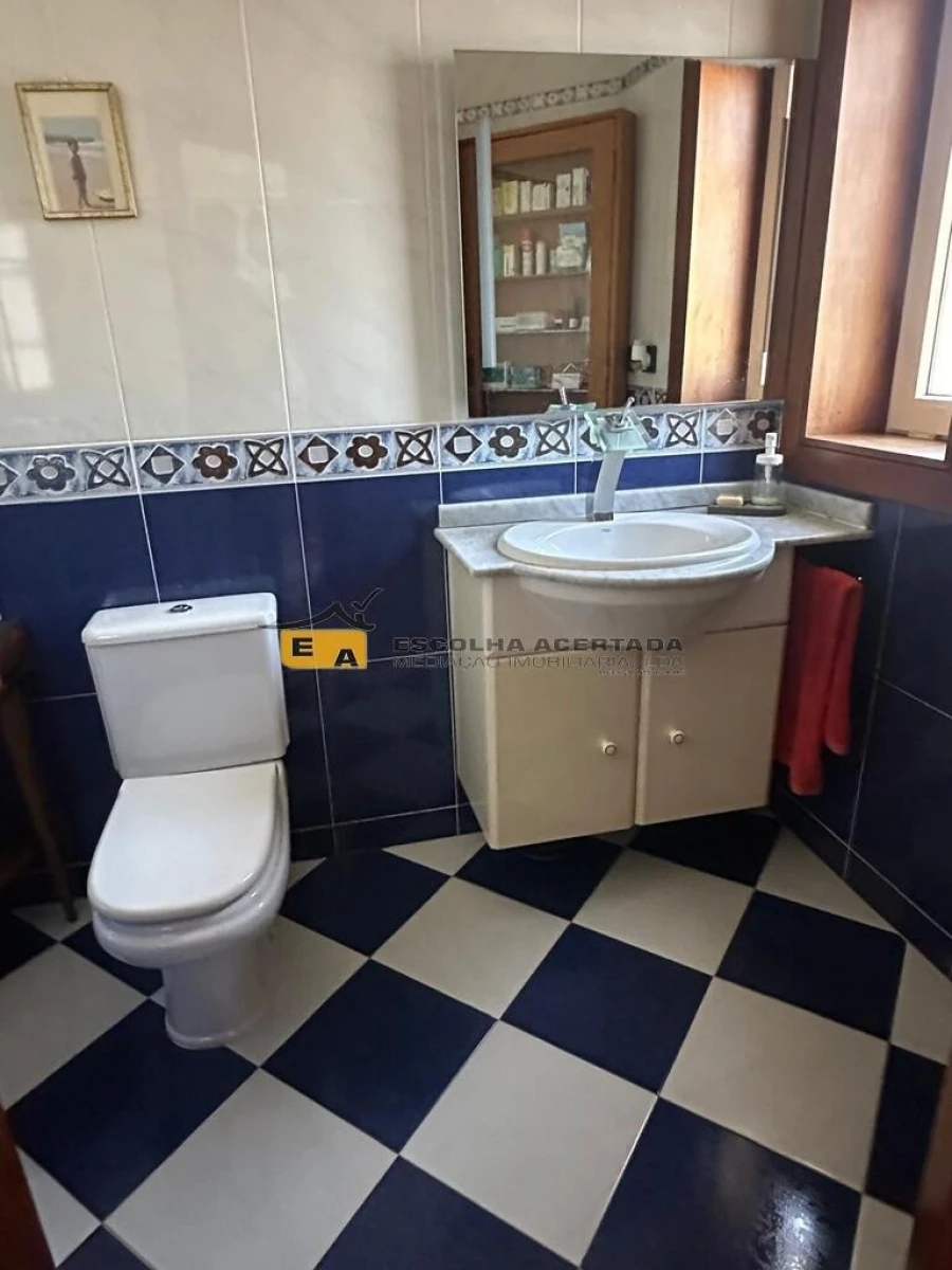 Moradia T4 para Venda em Modivas Foto 12