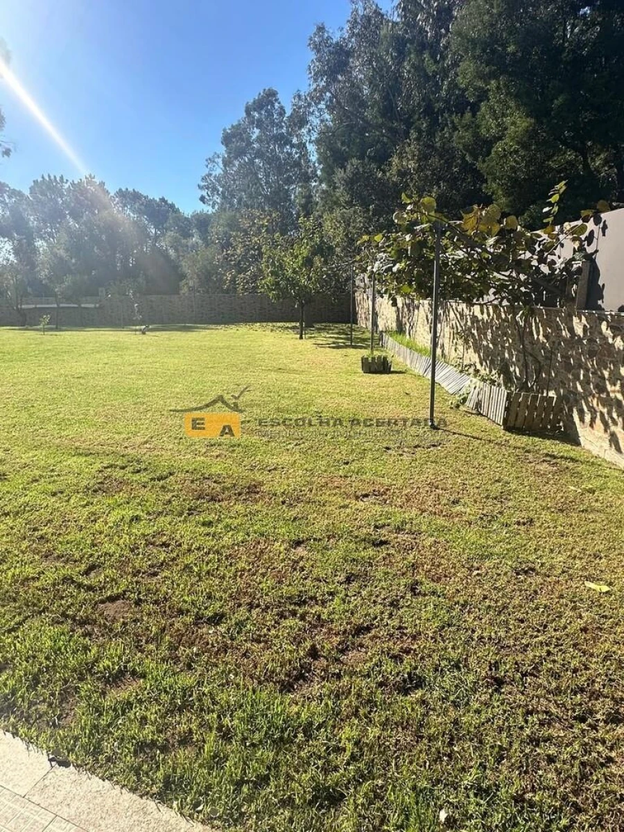 Moradia T4 para Venda em Modivas Foto 49