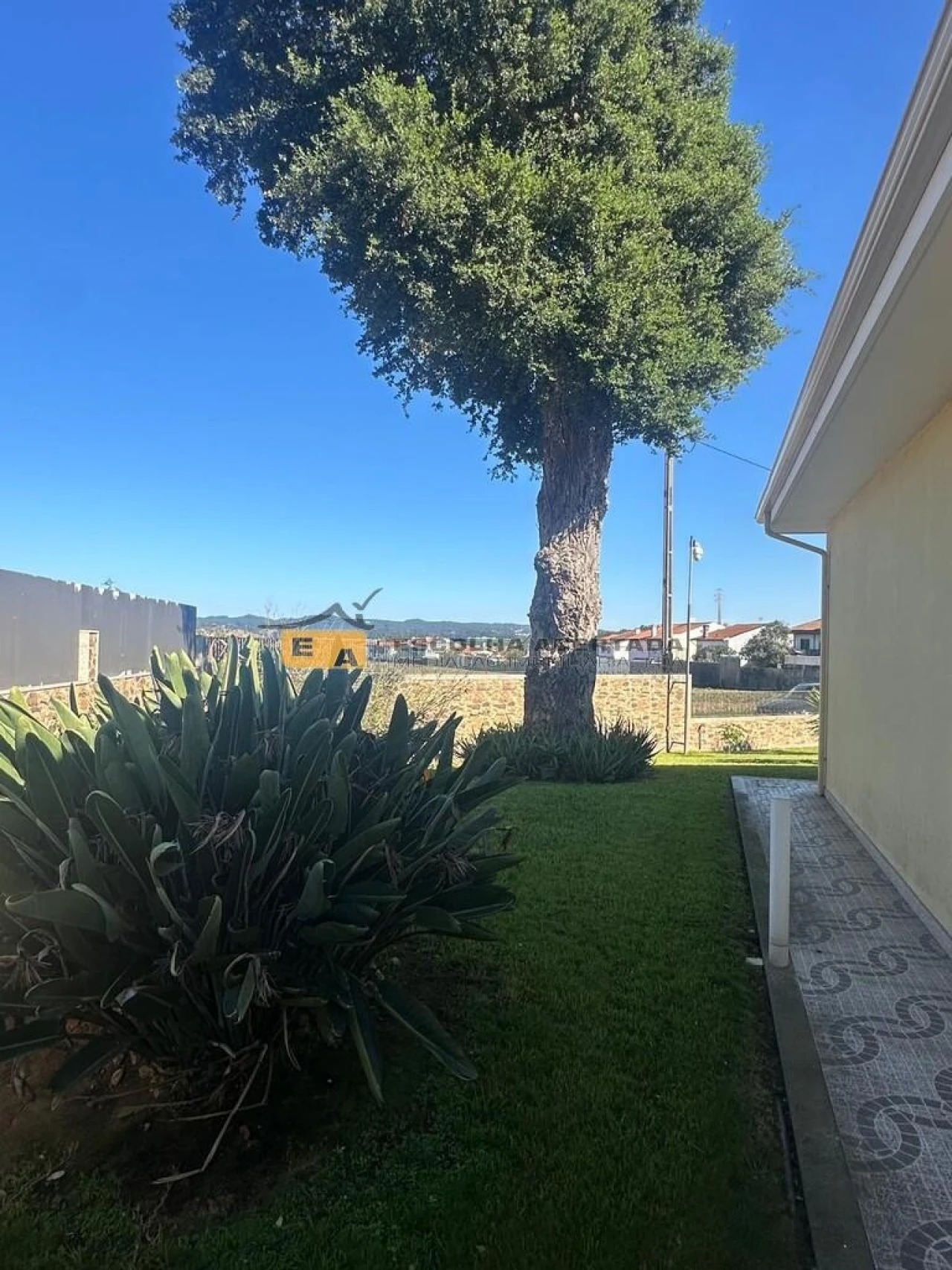 Moradia T4 para Venda em Modivas Foto 51