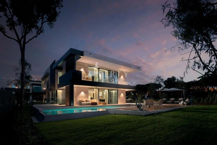 Moradia T6 para Venda em Almancil Planta 24