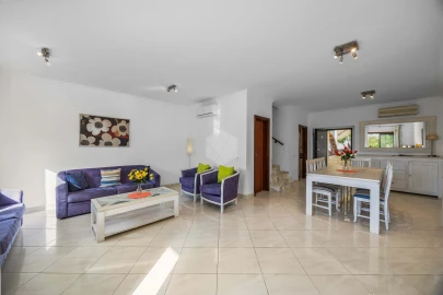 Moradia T3 para Venda em Albufeira e Olhos de Água