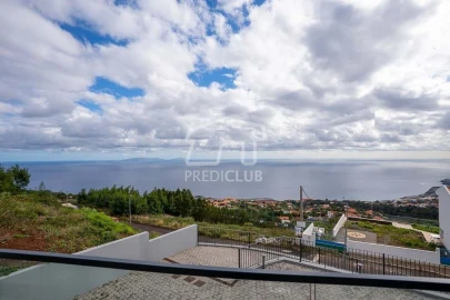 Moradia T3 para Venda em Santa Cruz
