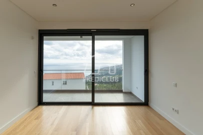 Moradia T3 para Venda em Santa Cruz