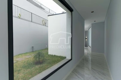 Moradia T3 para Venda em Santa Cruz