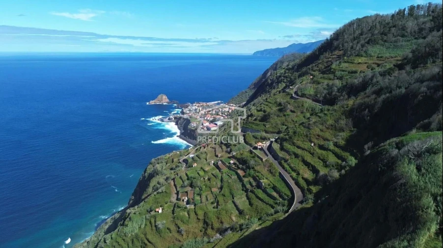 Terreno para Venda em Porto Moniz Foto 19