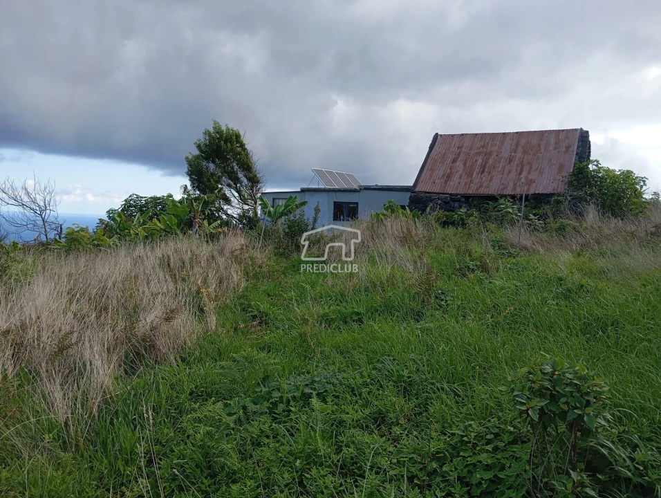 Terreno para Venda em Porto Moniz Foto 26