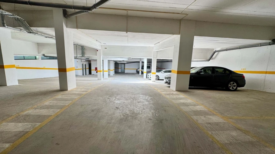 Apartamento T3 para Venda em Quelfes Foto 22