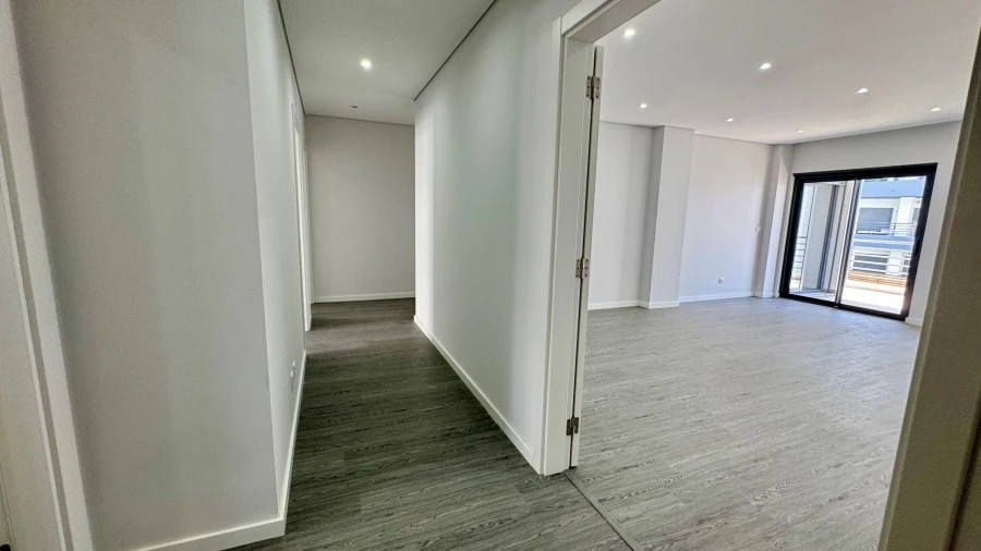 Apartamento T3 para Venda em Quelfes Foto 5