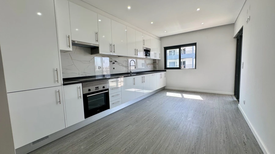 Apartamento T3 para Venda em Quelfes Foto 4