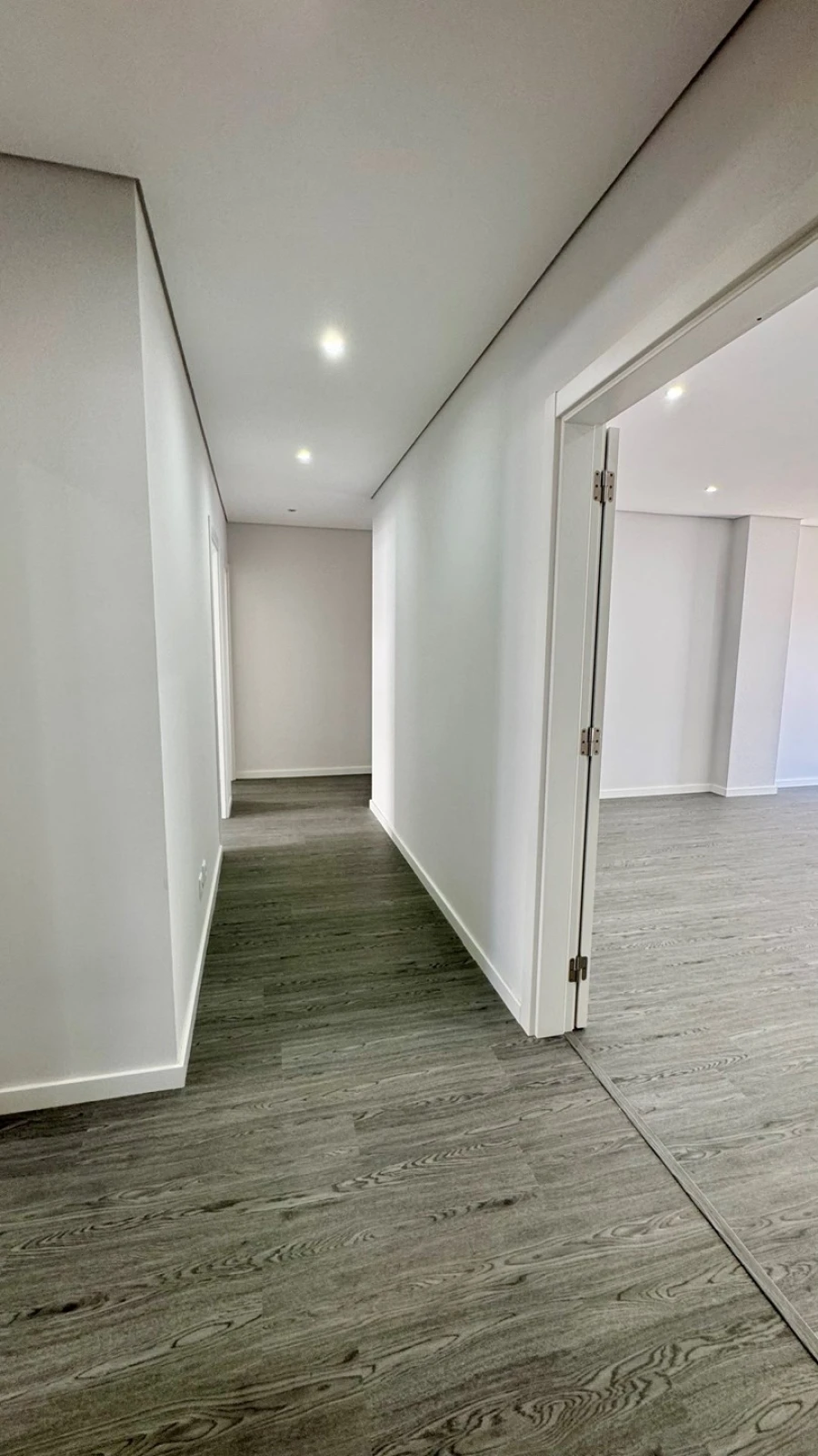 Apartamento T3 para Venda em Quelfes Foto 12