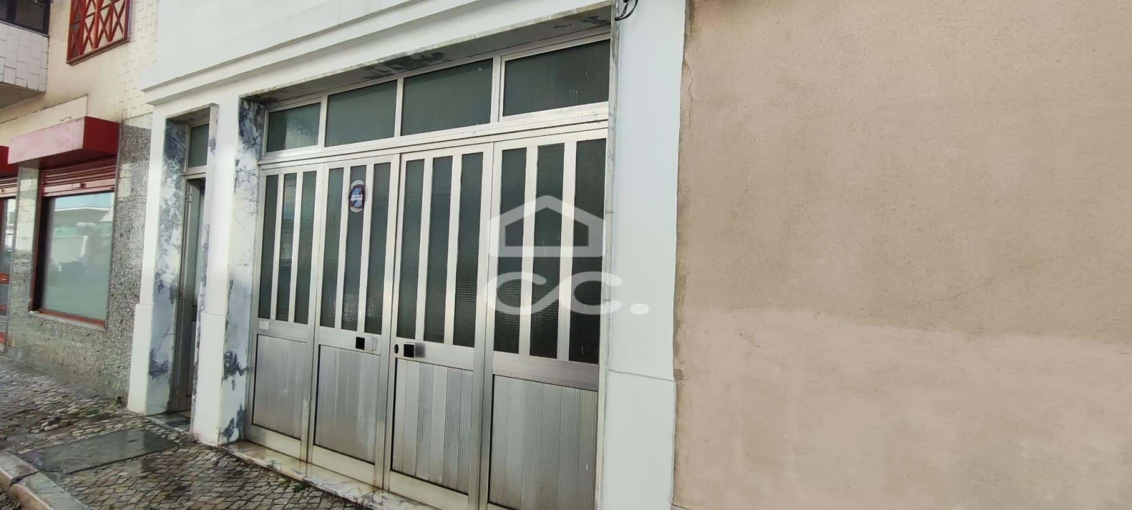 Garagem para Venda em Baixa da Banheira e Vale da Amoreira Foto 2