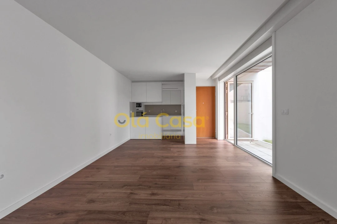 Apartamento T1 para Venda em Cedofeita, Santo Ildefonso, Sé, Miragaia, São Nicolau e Vitória Foto 2