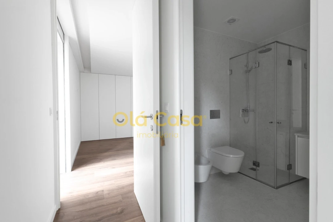 Apartamento T1 para Venda em Cedofeita, Santo Ildefonso, Sé, Miragaia, São Nicolau e Vitória Foto 16