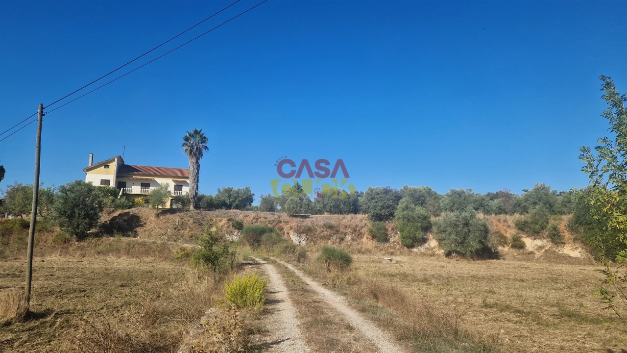 Moradia T6 para Venda em Alcanena e Vila Moreira Foto 6