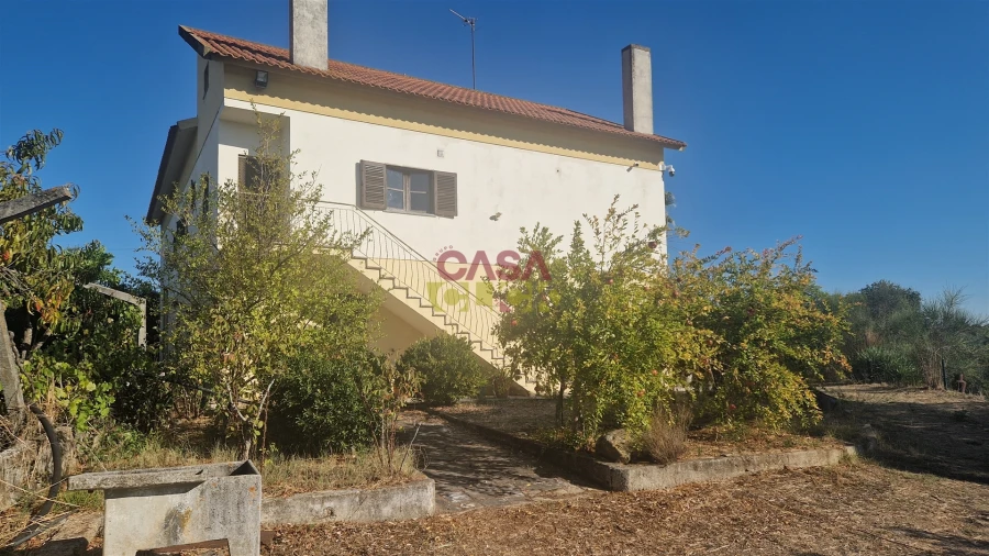 Moradia T6 para Venda em Alcanena e Vila Moreira Foto 2