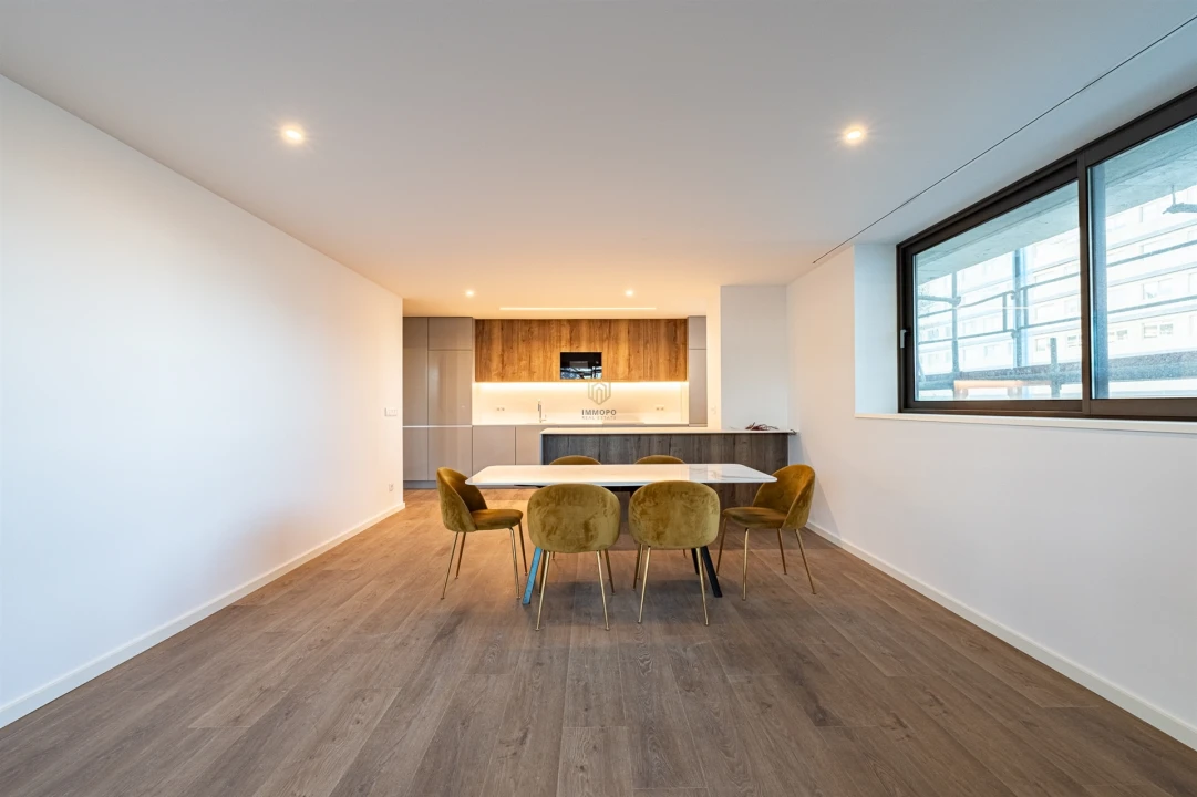 Apartamento T4 para Venda em Matosinhos e Leça da Palmeira Foto 2