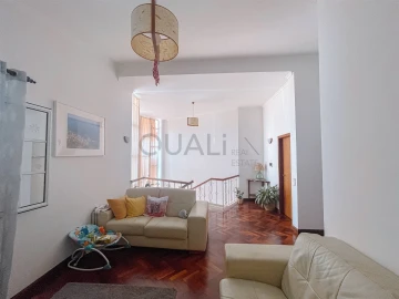 Moradia T5 para Venda em Santo Antonio