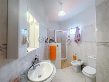 Moradia T5 para Venda em Santo Antonio