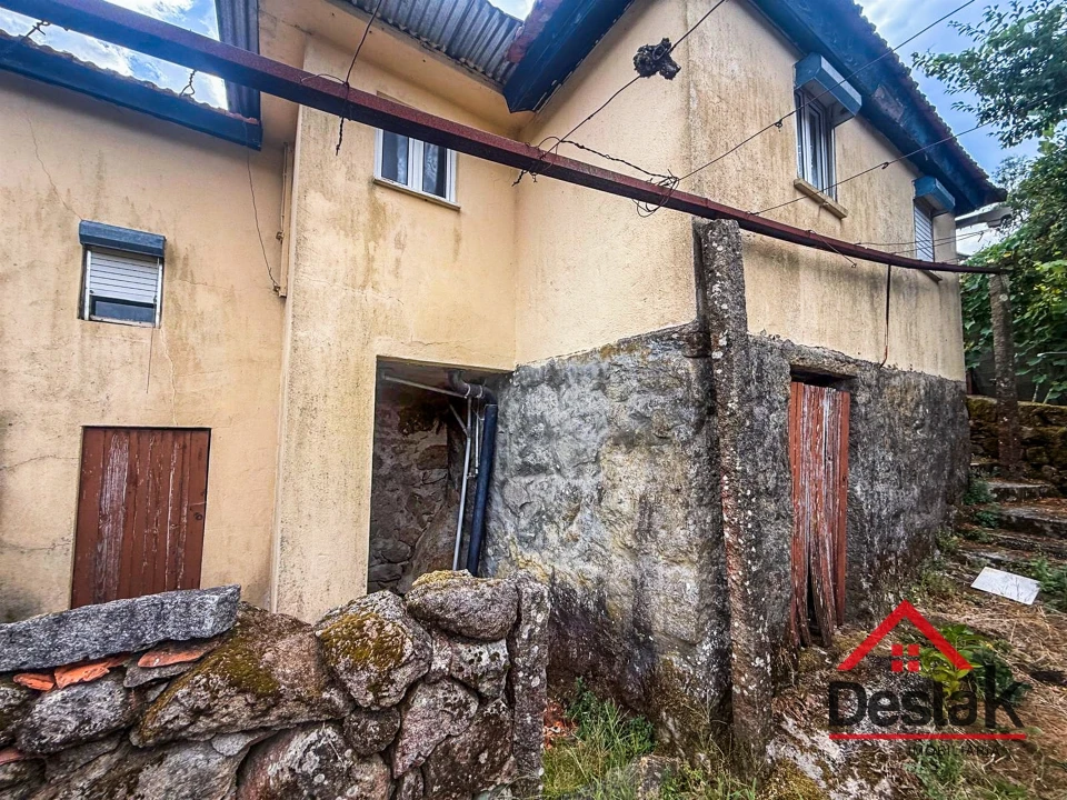 Moradia T3 para Venda em Bordonhos Foto 24