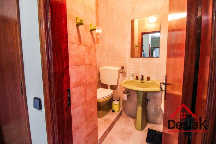 Moradia T6 para Venda em Carvalhais e Candal Foto 35