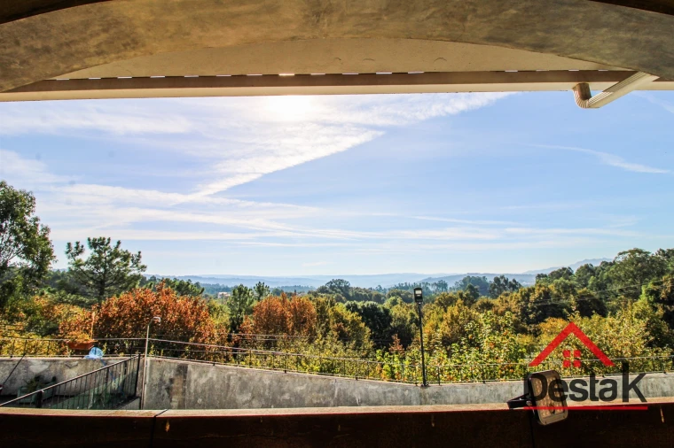 Moradia T6 para Venda em Carvalhais e Candal Foto 9