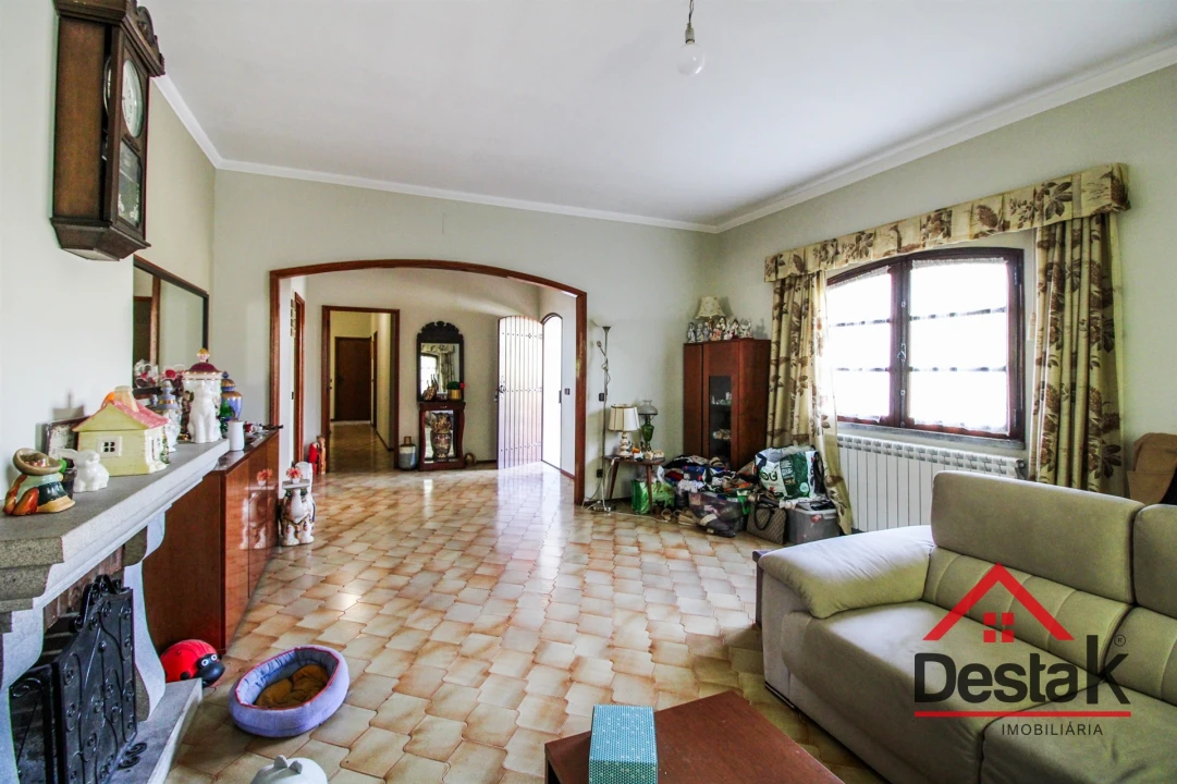 Moradia T6 para Venda em Carvalhais e Candal Foto 14