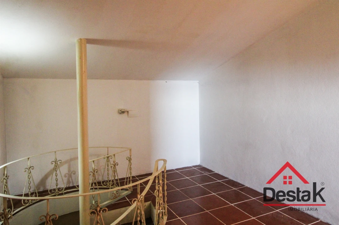 Moradia T6 para Venda em Carvalhais e Candal Foto 21