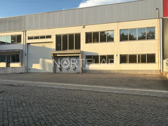 Armazém para Arrendamento em Ribeirão Foto 4