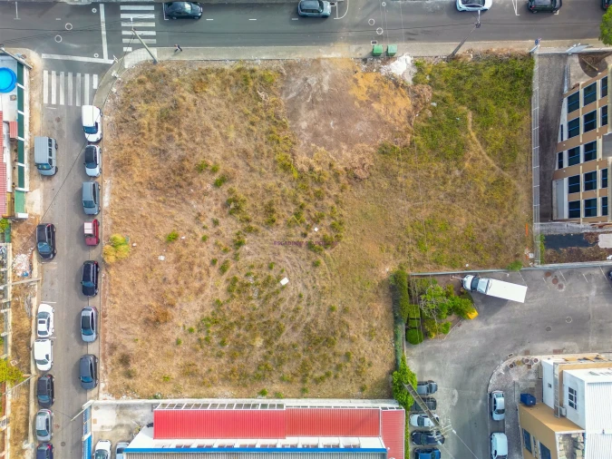 Terreno para Venda em Cacém e São Marcos Foto 7