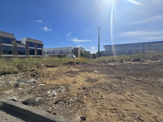 Terreno para Venda em Cacém e São Marcos Foto 18