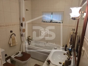 Moradia T4 para Venda em Bigorne, Magueija e Pretarouca