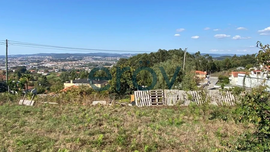 Terreno para Venda em Roriz