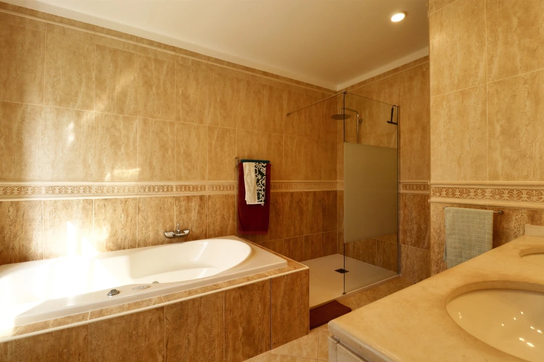 Moradia T3 para Venda em Alcantarilha e Pêra Foto 41