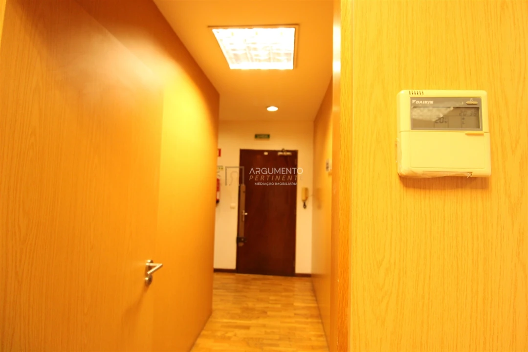 Apartamento T4 para Venda em Cedofeita, Santo Ildefonso, Sé, Miragaia, São Nicolau e Vitória Foto 6