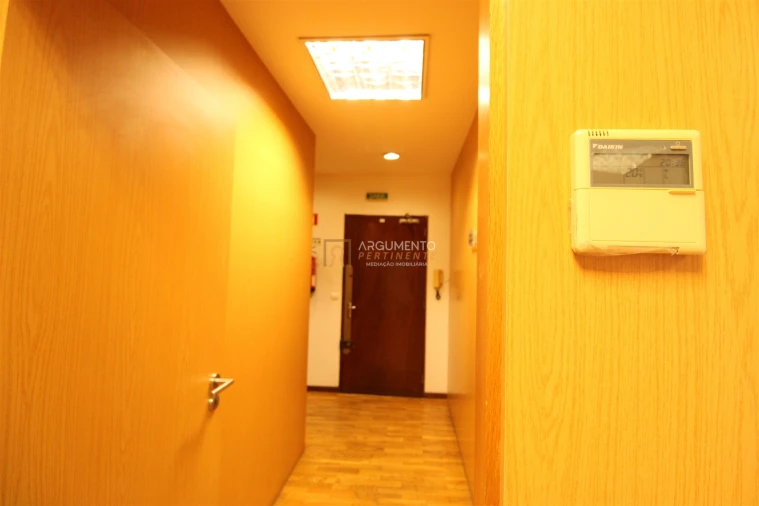 Apartamento T4 para Venda em Cedofeita, Santo Ildefonso, Sé, Miragaia, São Nicolau e Vitória Foto 6