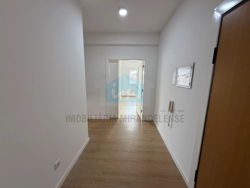 Apartamento T3 para Venda em Mirandela Foto 4