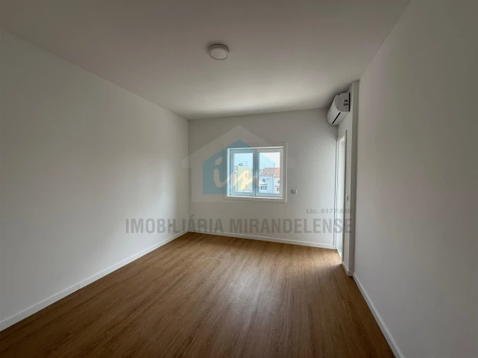 Apartamento T3 para Venda em Mirandela Foto 14