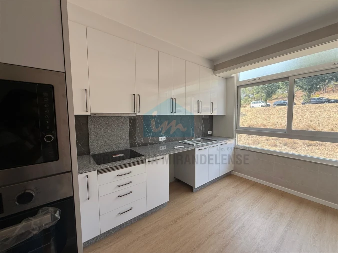 Apartamento T3 para Venda em Mirandela Foto 7