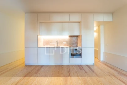 Apartamento T1 para Venda em Cedofeita, Santo Ildefonso, Sé, Miragaia, São Nicolau e Vitória